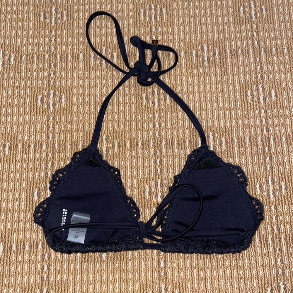 Derek Lam 10 Crosby Black Eyelet Scalloped Bikini Top SZ XS NWOT - Picture 3 of 3